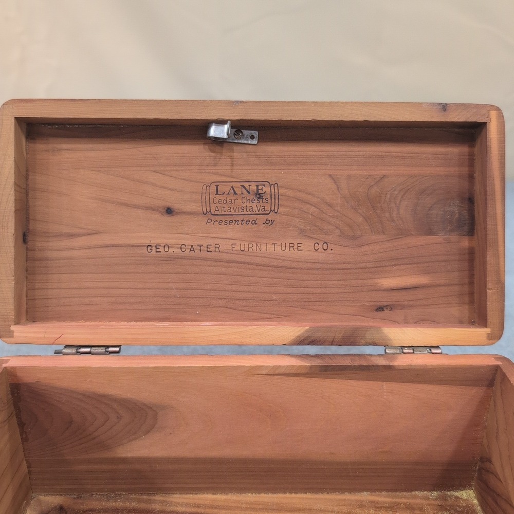 Vintage Lane Cedar Chest Miniature Jewelry Trinket Box Geo Cater Furniture Co - Picture 5 of 15